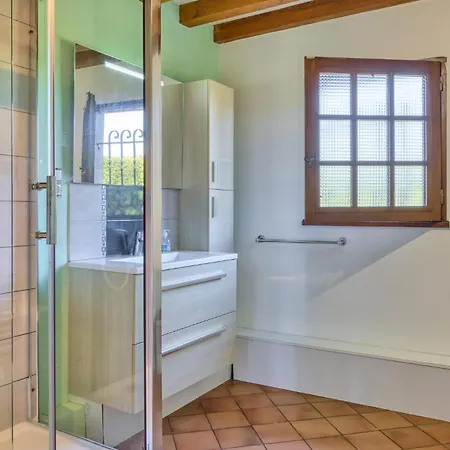 Pet Friendly In Saint-etienne-lallier * Saint-Etienne-l'Allier